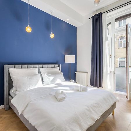D58 - Grand Boulevard Royal Apartment - Best Location By Bqa Budapest Eksteriør billede