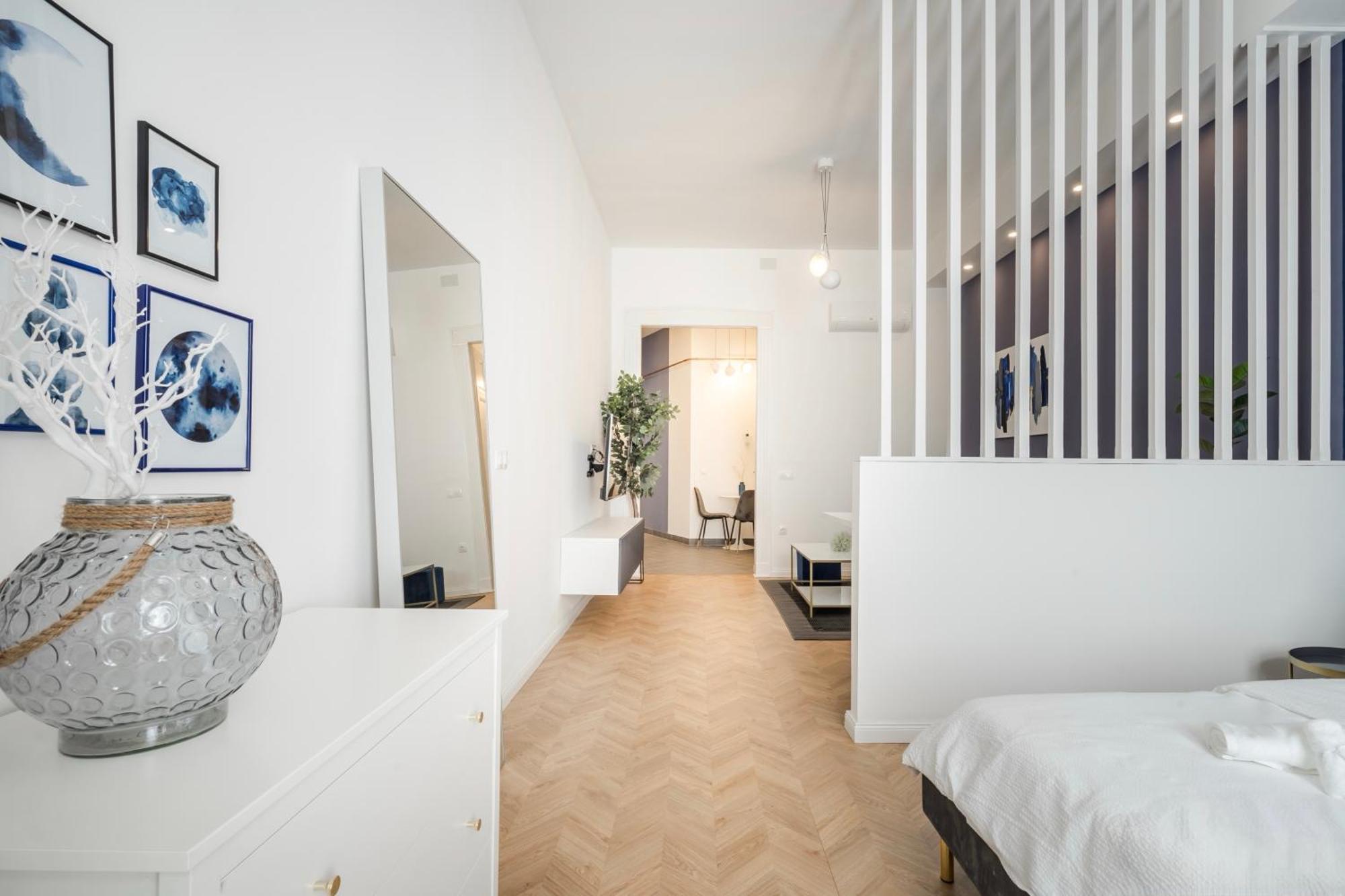 D58 - Grand Boulevard Royal Apartment - Best Location By Bqa Budapest Eksteriør billede