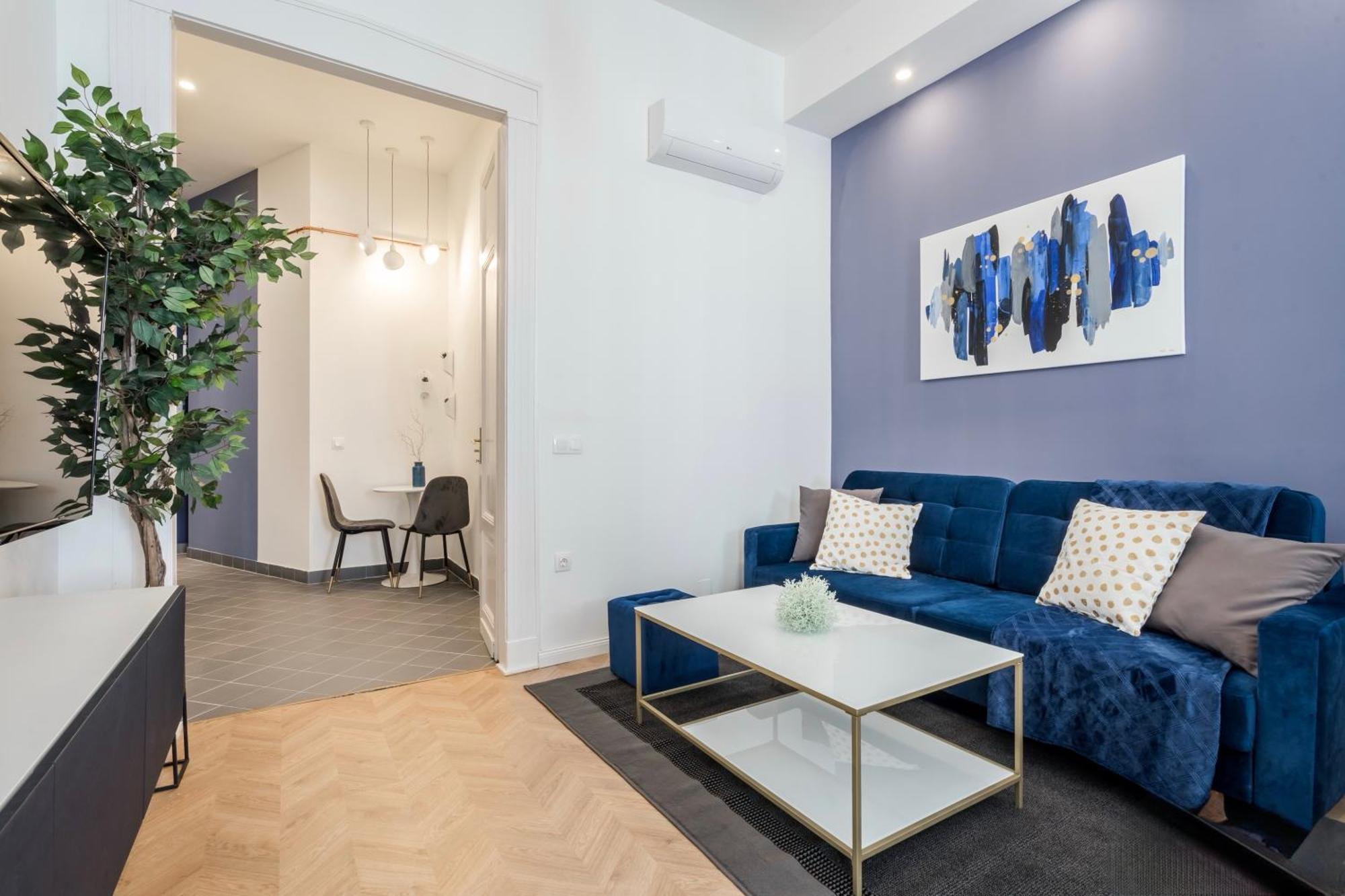 D58 - Grand Boulevard Royal Apartment - Best Location By Bqa Budapest Eksteriør billede